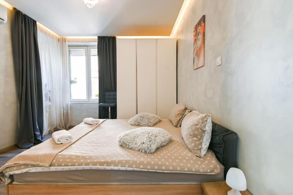 Velar 1Bdr Apartment Sofia Eksteriør billede