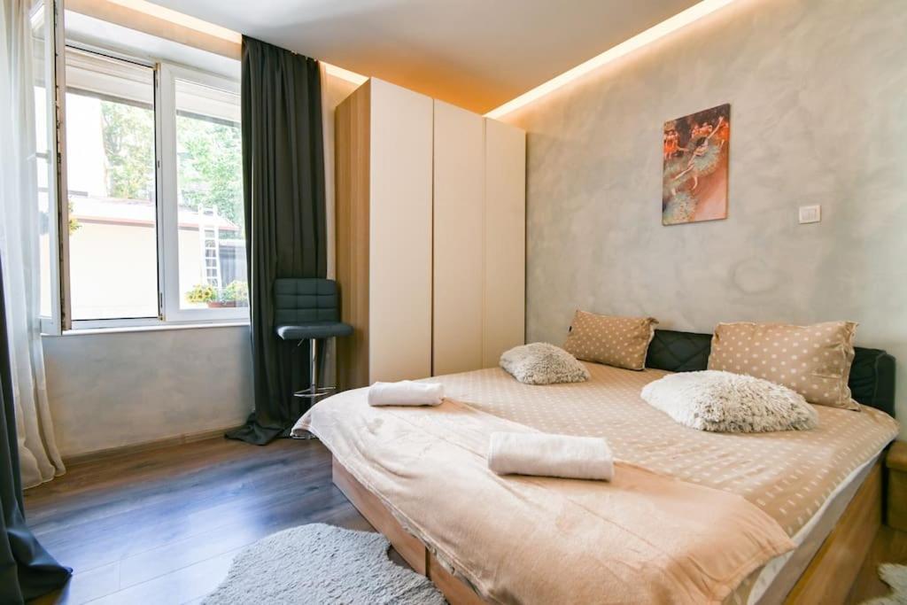 Velar 1Bdr Apartment Sofia Eksteriør billede